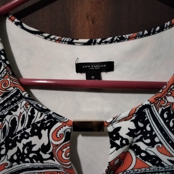 Set of 2 Ann Taylor Dresses Size 0 - Picture 4 of 7